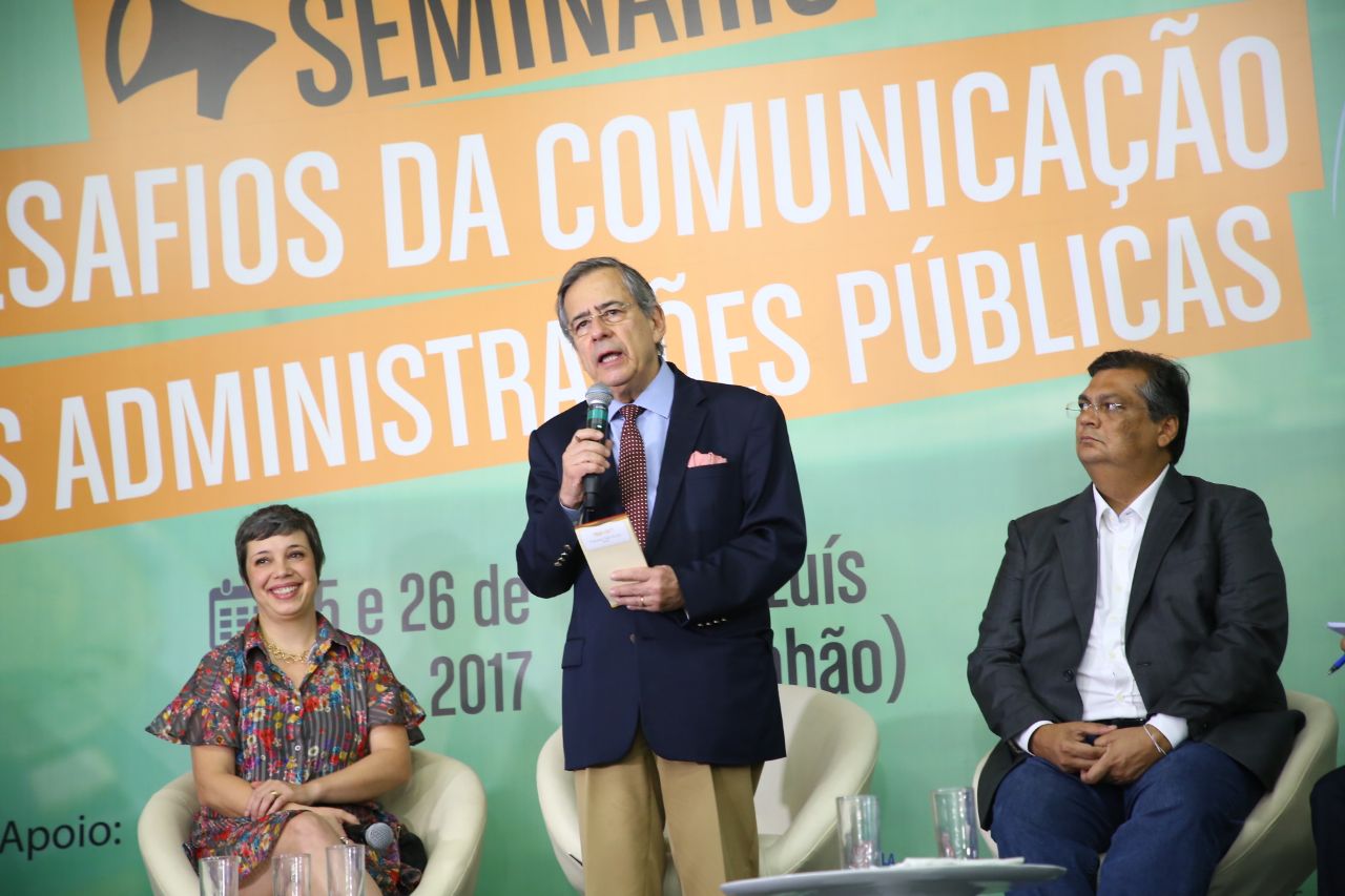 Renata Mielli (FNDC) e Paulo Henrique Amorim mediaram o debate. Foto: Gilson Teixeira