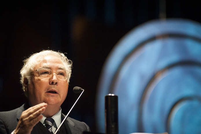 Manuel Castells: “Temos que estar unidos e decididos a reverter o golpe. É a hora do movimento, do twitter, das passeatas e acampamentos”. (Foto: Ramiro Furquim/Sul21)