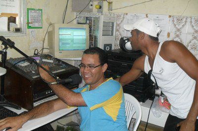 Piter Júnior na rádio comunitária Coité FM