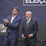 Debate na Band: Flávio Bolsonaro encarna Marçal e agressividade leva pêndulo de indecisos a Lula