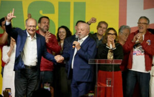 Ou a esquerda muda a comunicação com as periferias, ou começa a questionar as urnas eletrônicas